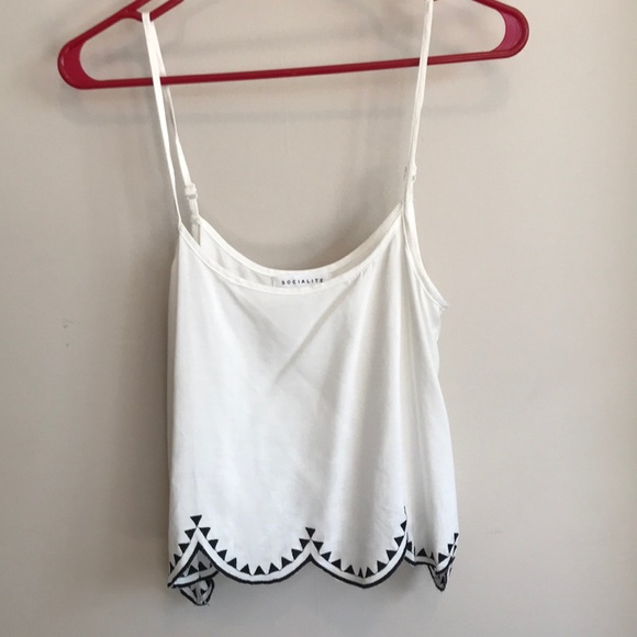 Detailed loose cropped tank - Picture 1 of 2